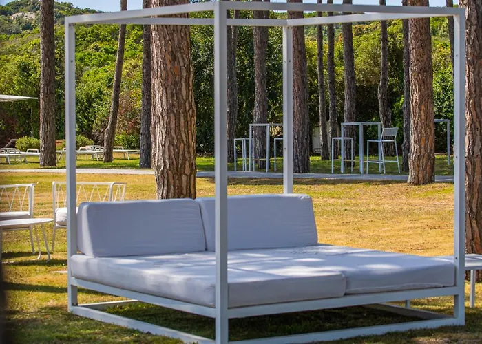 Felix - La Coluccia 酒店