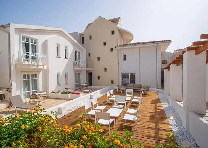 Felix - La Coluccia 酒店