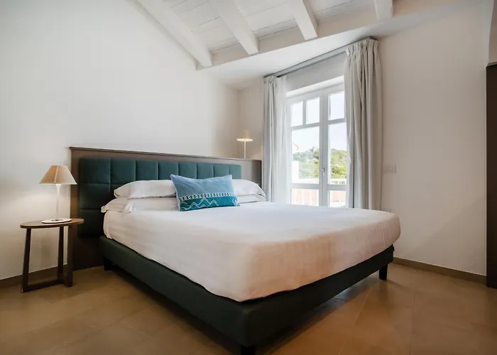 Felix - La Coluccia 圣特雷莎加卢拉